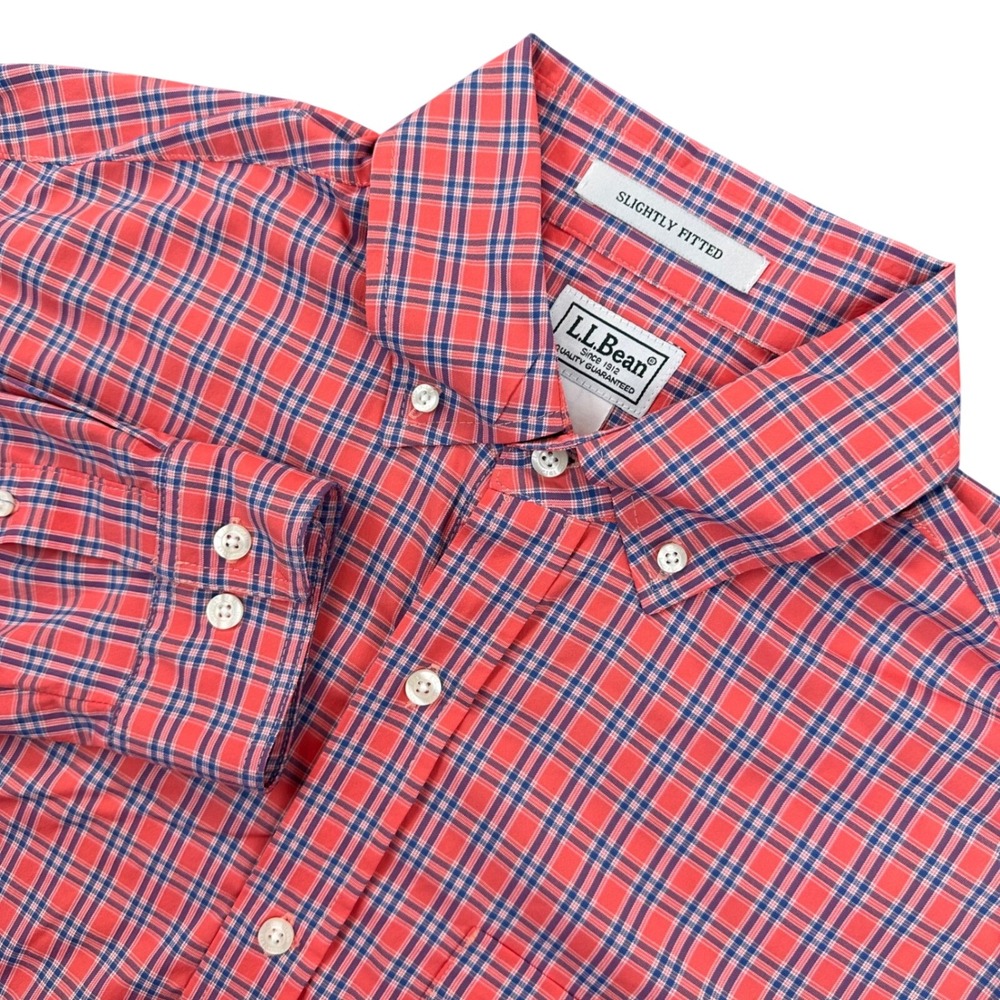 LL Bean Slightly Fitted Button Down Nylon Shirt Men's M Red Blue Check Plaid‎